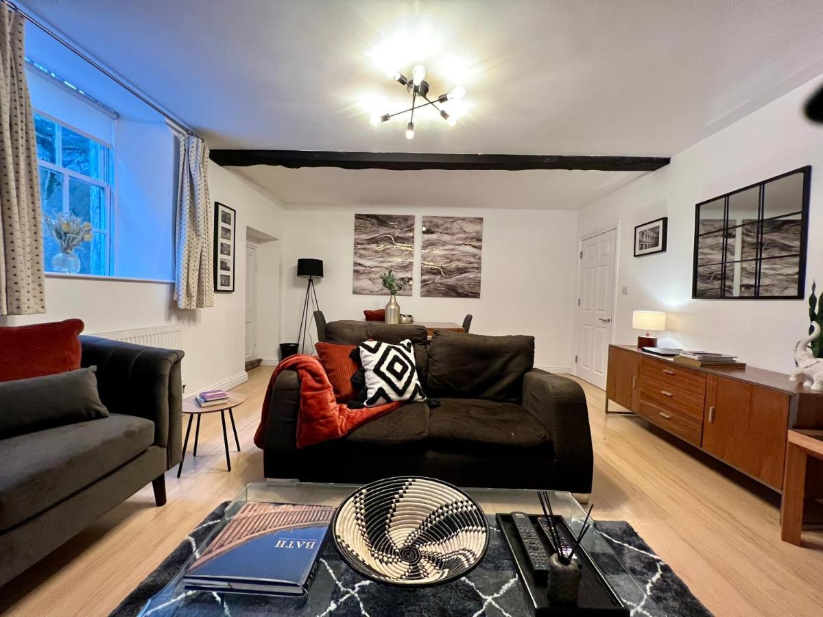 Superbly Located 2 Bedroom Luxury Apartment باث المظهر الخارجي الصورة